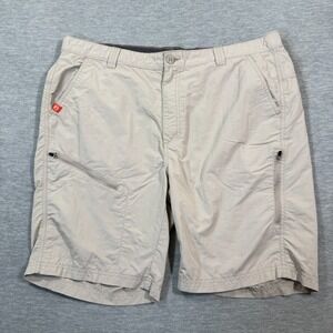 The American Outdoorsman Shorts Men XL Beige Hiking Nylon‎ Cargo Zip Pockets
